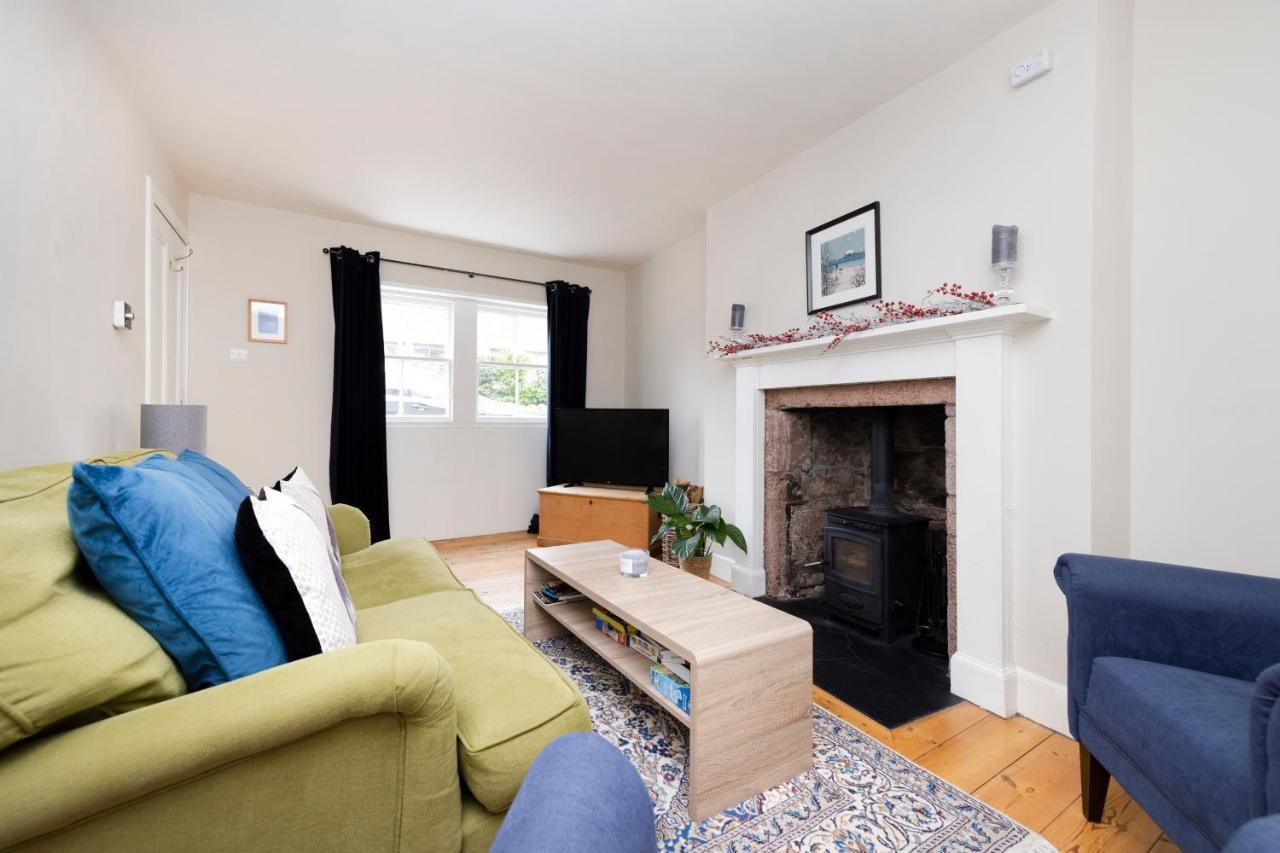 2 Bed Haywood Cottage With Garden Stenton Exterior photo