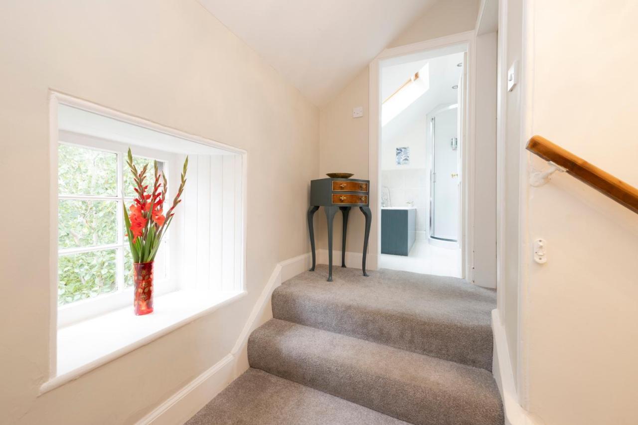2 Bed Haywood Cottage With Garden Stenton Exterior photo